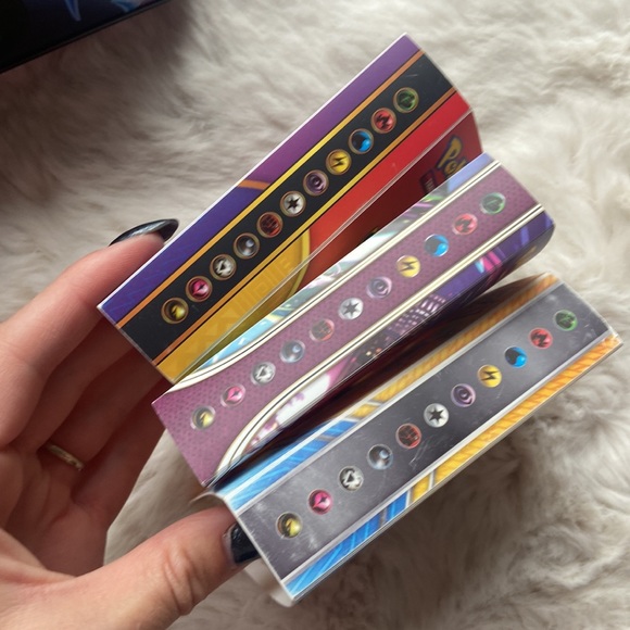 Pokemon bundle of 7 items • metal lunchbox, 3 card cases, 3 books kids pikachu - Picture 10 of 16